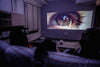 Laden Sie das Bild in den Galerie-Viewer, Mini-Projektor HD PocketMov™ | Wollten Sie schon immer Ihr eigenes Kino zu Hause haben?
